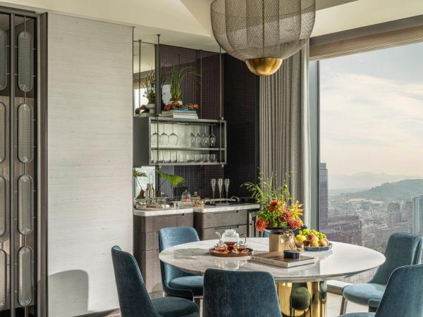 Four Seasons Hotel Hangzhou at Hangzhou Centre : photo 2 de la chambre suite exécutive four seasons