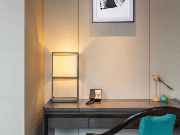 voco - Hangzhou Binjiang Minghao, an IHG Hotel : photo 4 de la chambre suite 1 chambre lit king-size – vue sur ville 