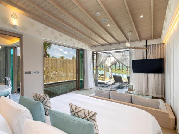 The Little Shore Khao Lak by Katathani : photo 3 de la chambre seafront double pool villa