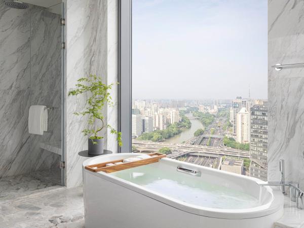 Four Seasons Hotel Hangzhou at Hangzhou Centre : photo 4 de la chambre four seasons executive room