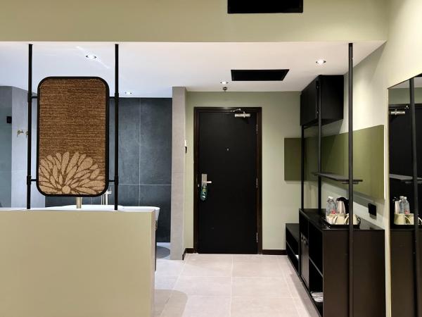 Crystal Crown Hotel Kuala Lumpur : photo 4 de la chambre chambre Émeraude