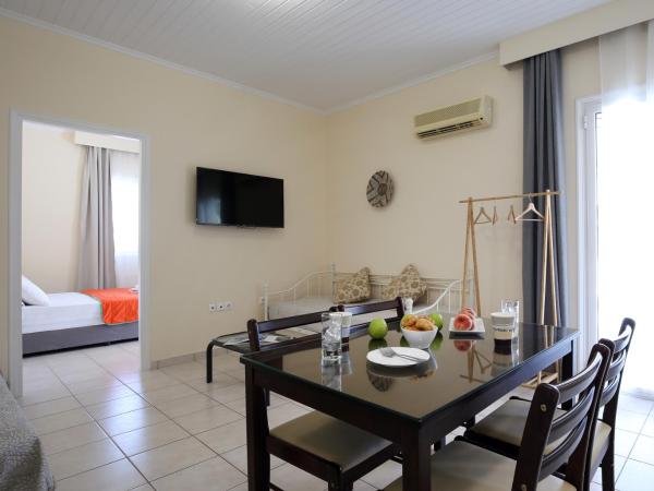 Apartments Avra : photo 1 de la chambre appartement supérieur (4 adultes)