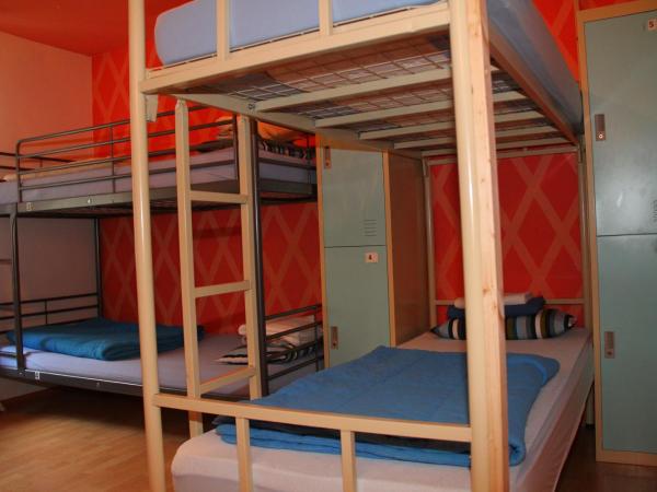 Oldtown Hostel Otter : photo 5 de la chambre lit Économique dans dortoir mixte de 6 lits