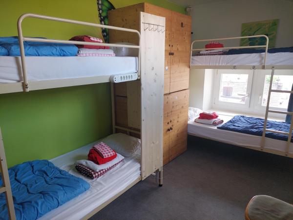 Oldtown Hostel Otter : photo 3 de la chambre lit dans dortoir mixte de 6 lits