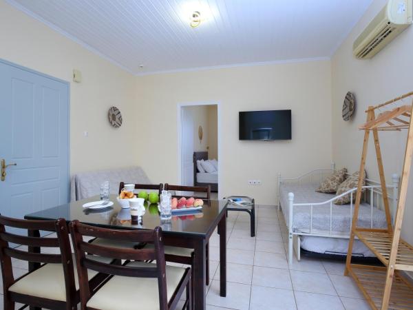 Apartments Avra : photo 4 de la chambre appartement supérieur (4 adultes)