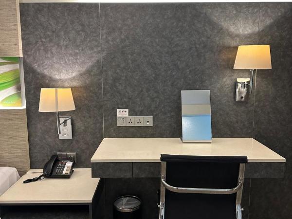 D'Hotel Singapore managed by The Ascott Limited : photo 7 de la chambre chambre lit king-size exécutive