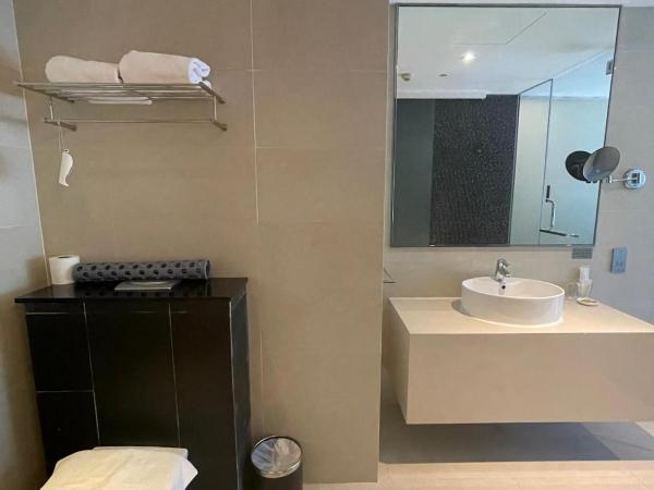 D'Hotel Singapore managed by The Ascott Limited : photo 5 de la chambre chambre lit king-size premier