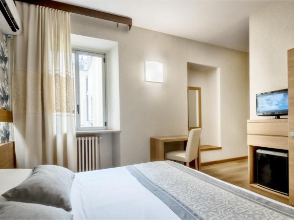 Hotel Italia : photo 6 de la chambre chambre double classique