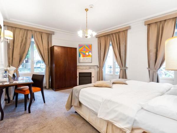 J5 Hotels Helvetie & La Brasserie : photo 1 de la chambre chambre double supérieure