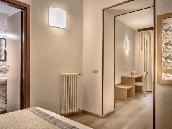 Hotel Italia : photo 1 de la chambre chambre triple classique