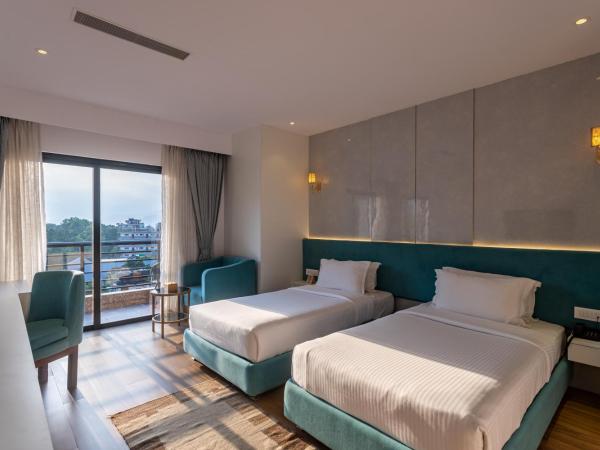 Mount Kailash Resort : photo 3 de la chambre chambre double ou lits jumeaux supérieure avec vue sur ville