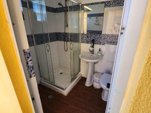 BLife Faro Beach Hostel : photo 2 de la chambre chambre double