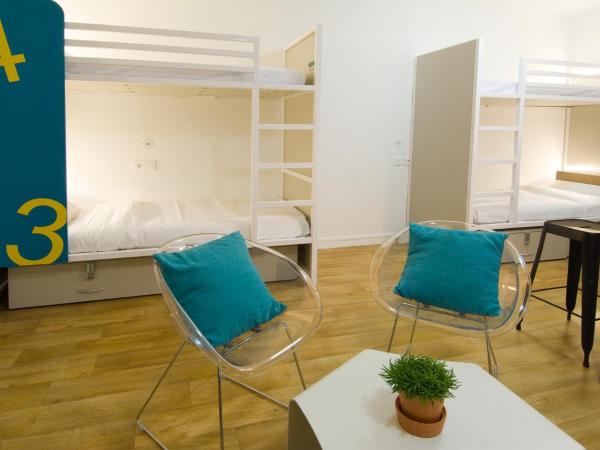 Hôtel Lodge In Paris 13 : photo 2 de la chambre chambre quadruple