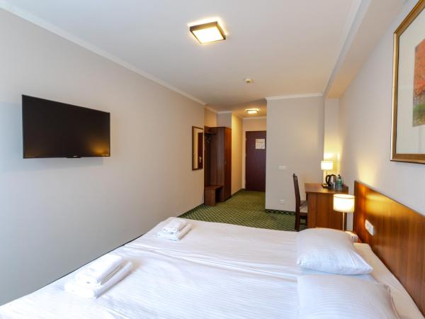 Hit Hotel : photo 3 de la chambre chambre double de luxe avec vue sur rue