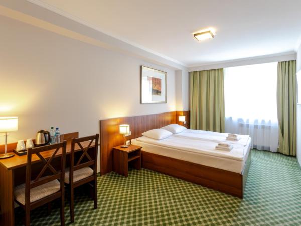 Hit Hotel : photo 1 de la chambre chambre double de luxe avec vue sur rue