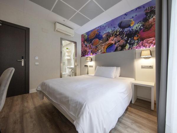 Standbyme Ramblas : photo 7 de la chambre chambre double standard