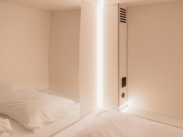 Hostel by Hyve Basel : photo 4 de la chambre capsule en dortoir mixte