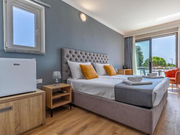 Hotel Koral : photo 1 de la chambre chambre double deluxe avec balcon - vue sur mer