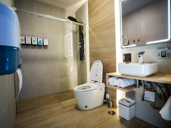 Futurotel Sevilla : photo 3 de la chambre chambre deluxe double ou lits jumeaux