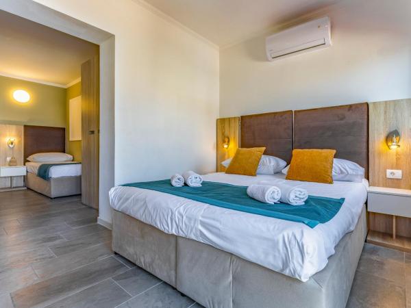 Hotel Koral : photo 6 de la chambre chambre triple standard