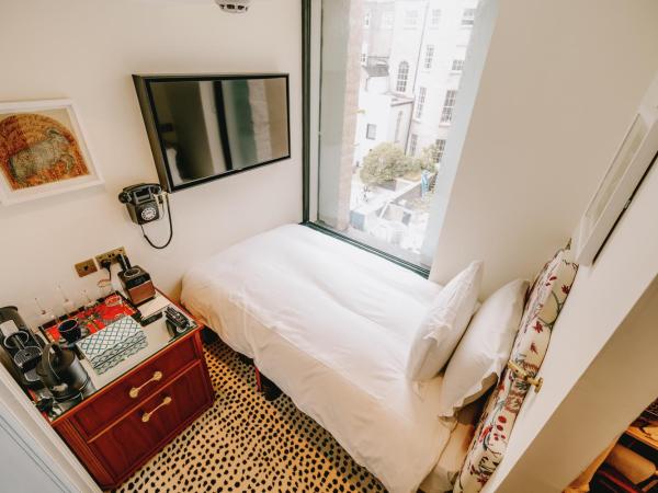 The Leinster : photo 2 de la chambre petite chambre simple