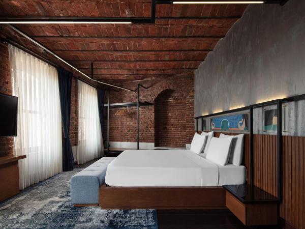 DeCamondo Galata, a Tribute Portfolio Hotel : photo 2 de la chambre suite lit king-size premium - bâtiment maison