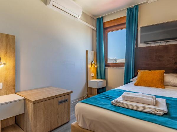 Hotel Koral : photo 3 de la chambre chambre lits jumeaux