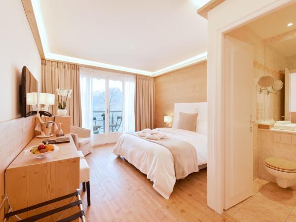 Golf Hotel René Capt : photo 4 de la chambre chambre double ou lits jumeaux supérieure - vue sur lac