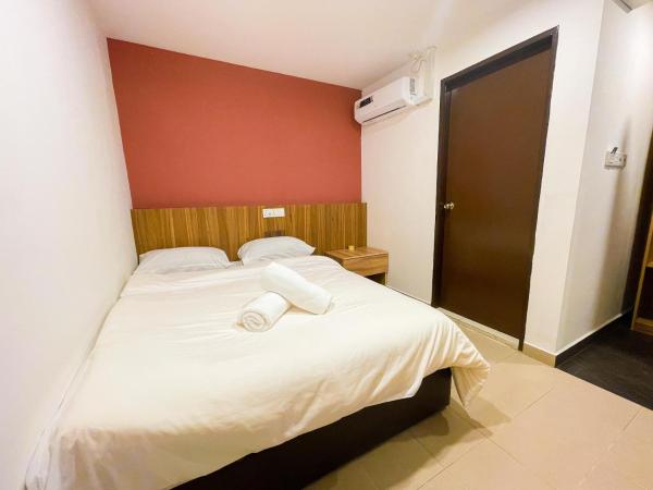 New YX oasis hotel 新悦喜雅居自助酒店 : photo 1 de la chambre chambre double avec salle de bains privative