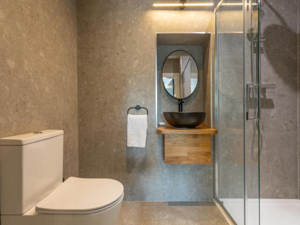 34 On The Hill - Boutique Townhouse : photo 7 de la chambre chambre double