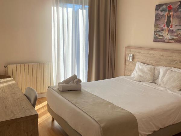 Hôtel Pyrène : photo 2 de la chambre chambre double supérieure