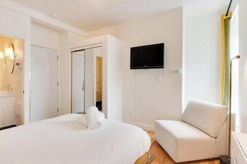 Hotel Aberdeen : photo 3 de la chambre chambre lit queen-size