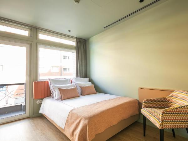 Fred's House Asprela : photo 1 de la chambre chambre double avec balcon