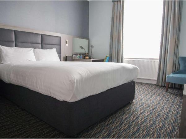 London Chigwell Prince Regent Hotel, BW Signature Collection : photo 1 de la chambre chambre double standard - non-fumeurs