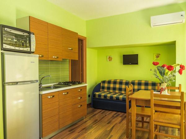 Residence Villa Il Glicine : photo 4 de la chambre appartement 1 chambre deluxe (2 adultes)