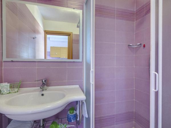 Residence Villa Il Glicine : photo 7 de la chambre appartement 1 chambre supérieur (2 adultes)