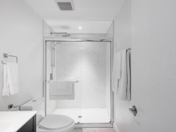 Westview Luxury Suites : photo 10 de la chambre studio lit queen-size de luxe