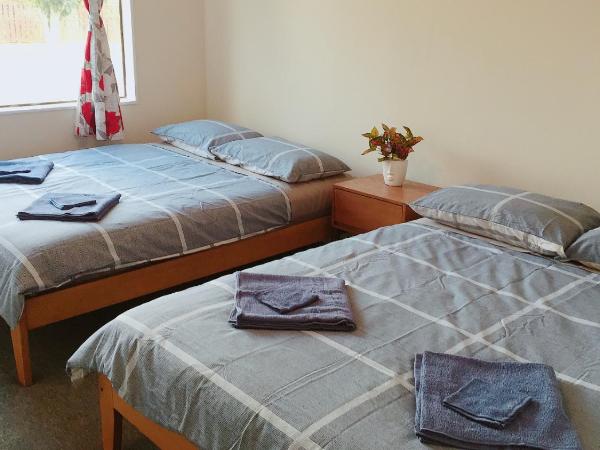4 Double Beds including 1 Sofa Bed Studio, 6 Chapman Place, Rotorua : photo 1 de la chambre chambre double deluxe avec balcon