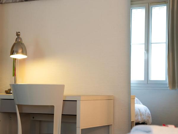 Brit Hotel Des Grands Hommes - Bordeaux Centre : photo 2 de la chambre chambre triple