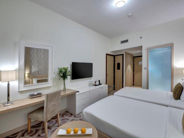 Metropolitan Hotel Dubai : photo 3 de la chambre standard room with wild wadi package & 25% off f&b