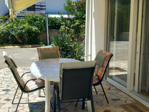 Villa Sekki : photo 5 de la chambre appartement avec terrasse