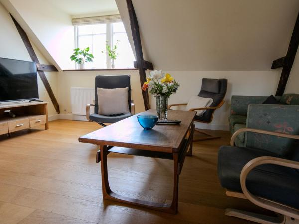 AvalonBnB : photo 1 de la chambre chambre simple avec salle de bains commune