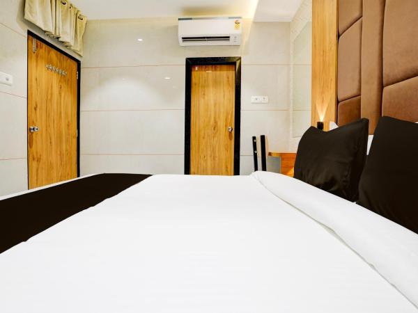 OYO Hotel Regal Residency : photo 5 de la chambre chambre double standard