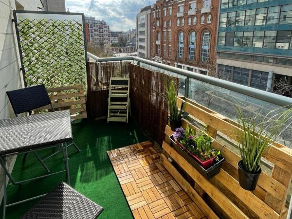 Green Balcony Lille Hyper centre : photo 1 de la chambre chambre double avec terrasse
