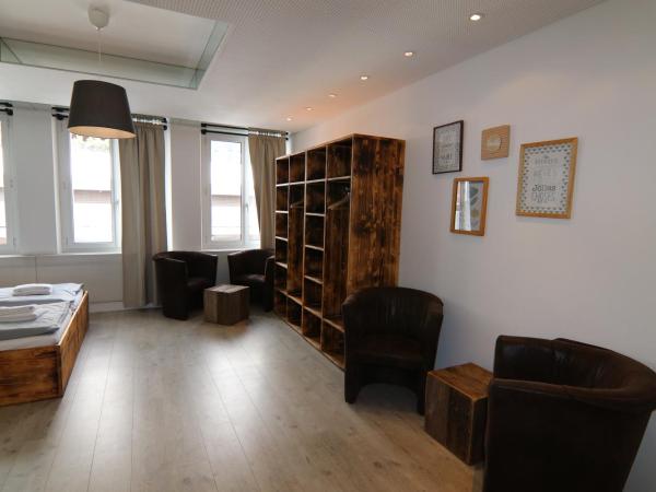 Kursaal Arosa - adults only : photo 4 de la chambre chambre quadruple avec salle de bains privative