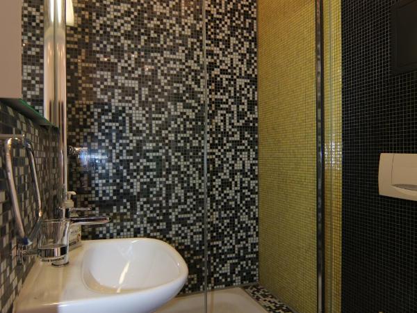 Kursaal Arosa - adults only : photo 4 de la chambre dortoir mixte de 6 lits