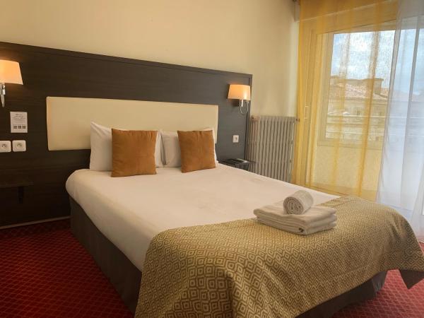 Brit Hotel Bleu Nuit : photo 2 de la chambre chambre double