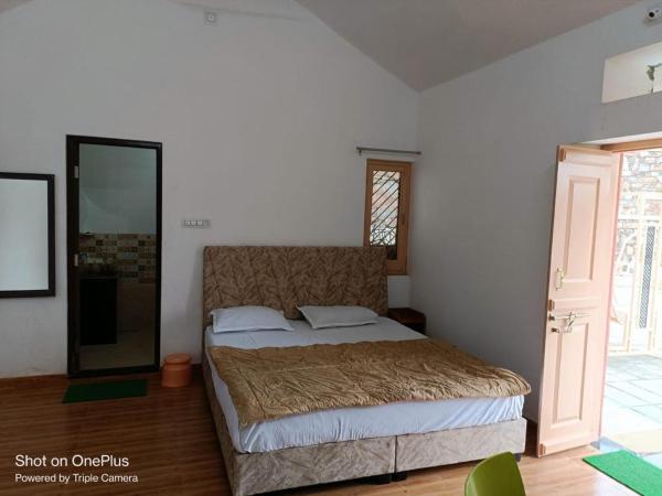 Jamnagar Villas and home : photo 5 de la chambre studio avec vue sur jardin