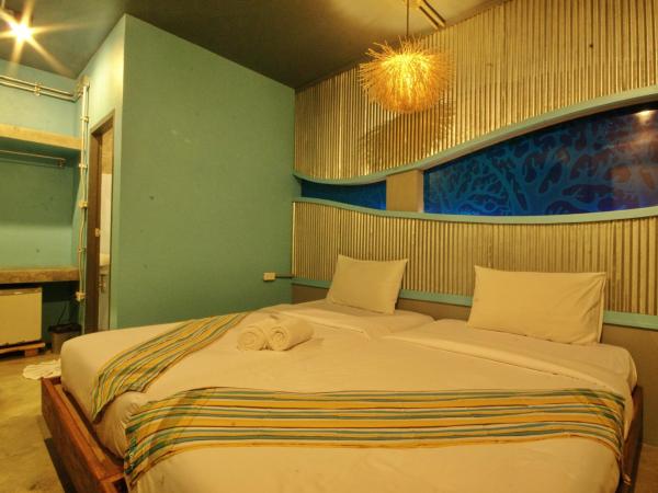 Seabox Khaolak Hostel : photo 3 de la chambre chambre lits jumeaux Économique