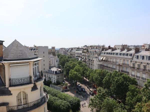 Trocadero & Eiffel Tower : photo 6 de la chambre appartement supérieur - vue sur ville